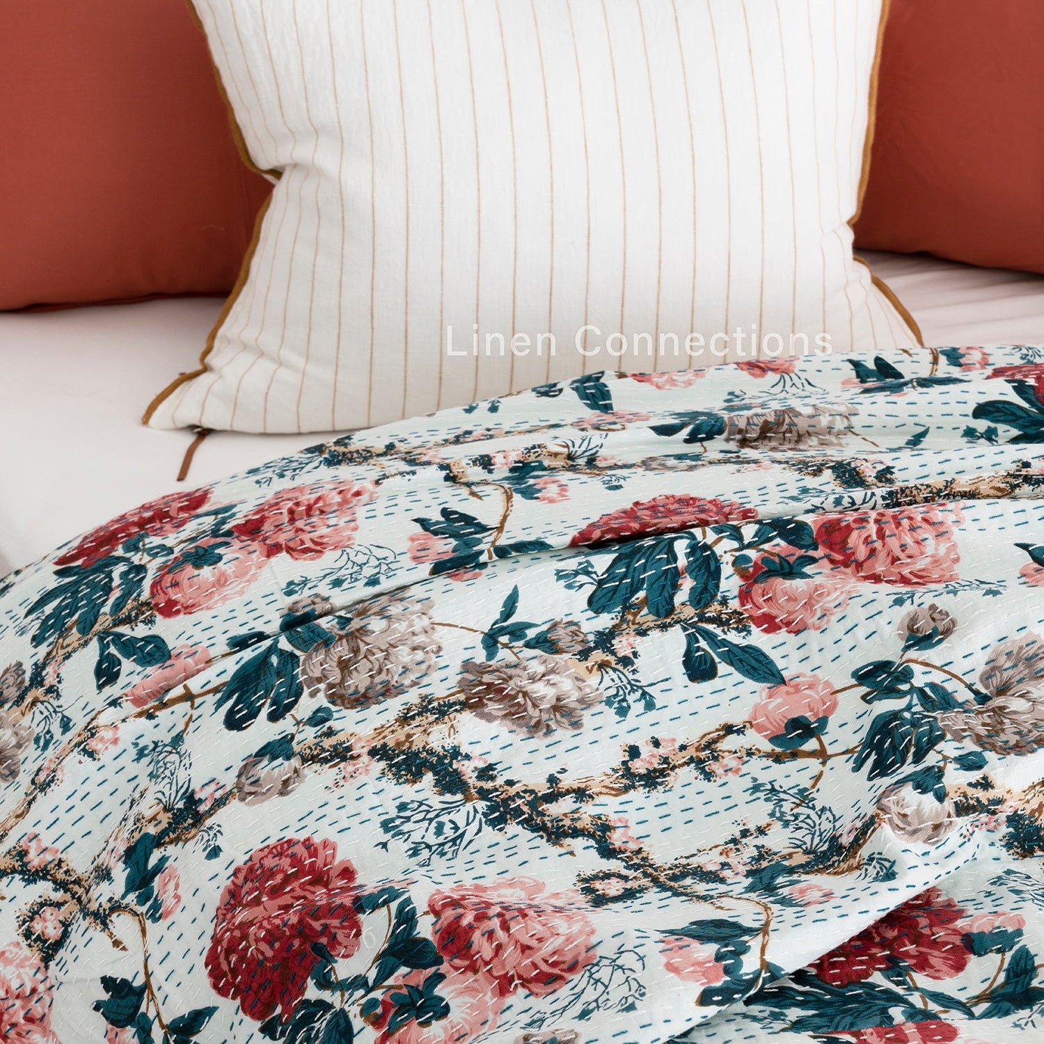 Linen Connections Indian Kantha Quilt - White Daisies