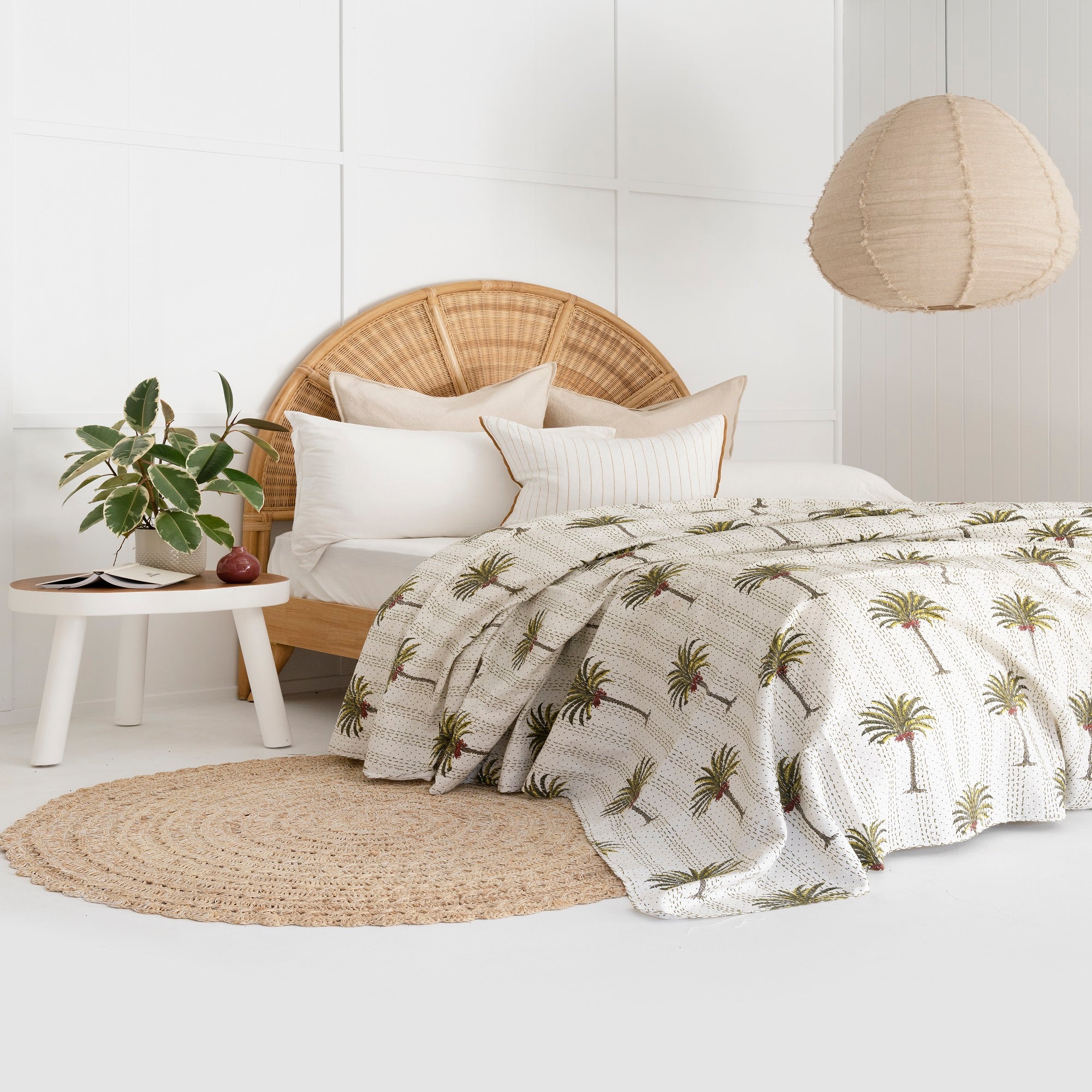 Linen Connections Indian Kantha Quilt - White Palm