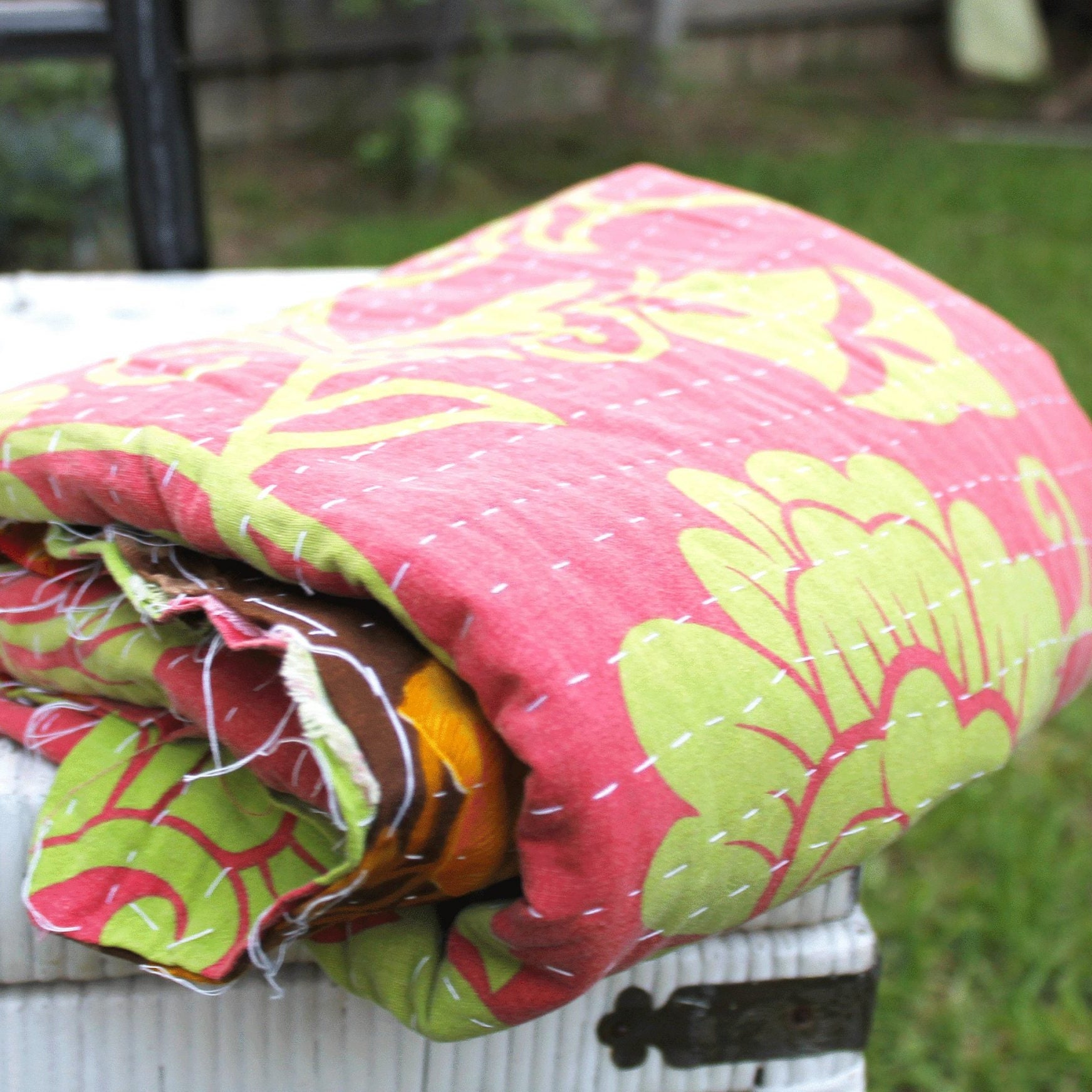 Handmade Indian Kantha Quilt Blanket Throw Duvet - Pink Meadow